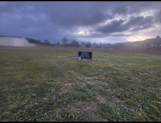 LAND FOR SALE IN ROWALLAN PARK